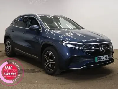 Begagnad Mercedes EQA250+ AMG line 139 kW (190 HK) 2023 Blå SUV