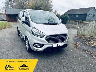 Begagnad Ford Tourneo Custom Titanium 130 HK (95 kW) 2022 Silver Van