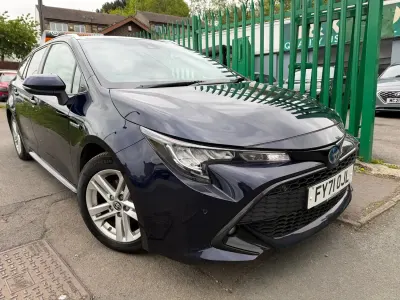 Usado Toyota Corolla 122 HP (89 kW) 2021 Azul Carrinha