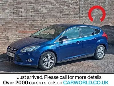 Używany Ford Focus Titanium 115 KM (84 kW) 2014 Niebieski Hatchback