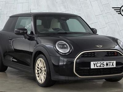 Used Mini Cooper Exclusive 150 kW (204 HP) 2025 Hatchback