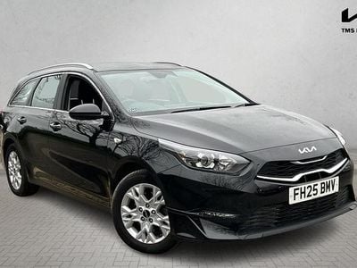Used Kia Ceed 138 HP (101 kW) 2025 Black Hatchback