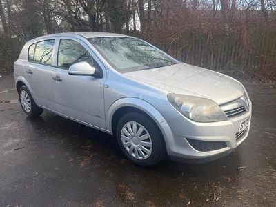 Used Vauxhall Astra 115 HP (84 kW) 2009 Silver Hatchback