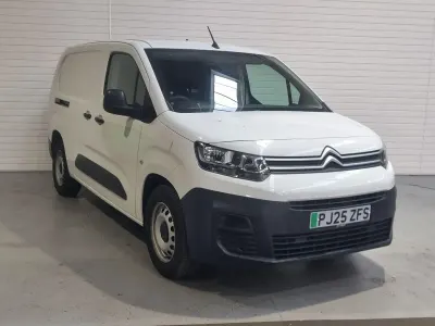 Nowe Citroën e-Berlingo 100 kW (136 KM) 2025 Biały Minivan