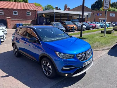 Second-hand Vauxhall Grandland X SRi 130 CP (95 kW) 2020 Albastru SUV