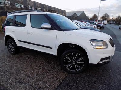 Used Skoda Yeti SE 140 HP (102 kW) 2014 White SUV