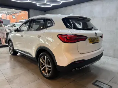 Used MG HS Exclusive 258 HP (189 kW) 2022 White SUV