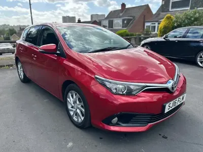 Usado Toyota Auris Business Edition 2016