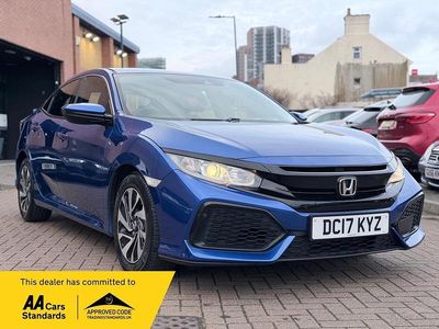 Used Honda Civic SE 129 HP (94 kW) 2017 Blue Hatchback