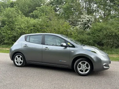 Second-hand Nissan Leaf Acenta 80 kW (109 CP) 2017 Gri Hatchback
