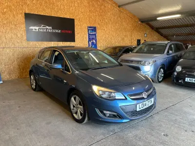 Used Vauxhall Astra SRi 2014 Blue Hatchback