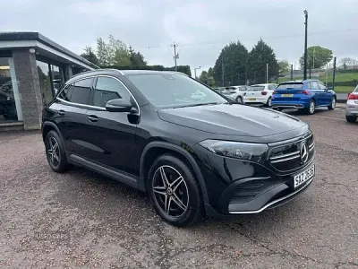 Usado Mercedes EQA300 AMG line 167 kW (228 CV) 2023 Negro SUV