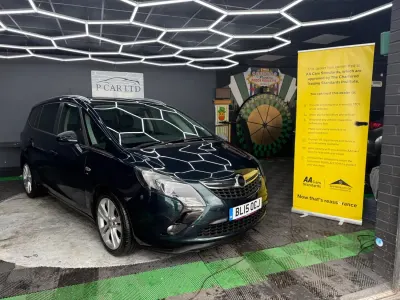 Używany Vauxhall Zafira SRi 140 KM (102 kW) 2015 Zielony Minivan