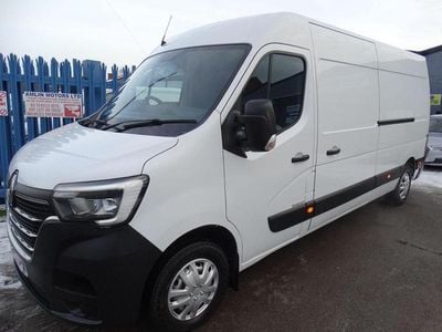 White Used 2023 Renault Master Business Hatchback | £14,999 (Super price)