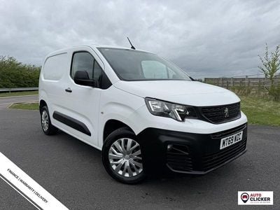 Begagnad Peugeot Partner 100 HK (73 kW) 2019 Vit Minibuss