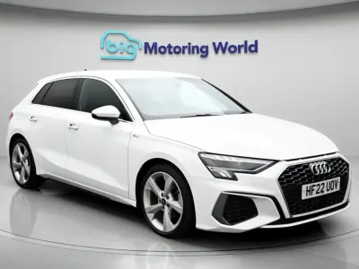 Begagnad Audi A3 Sportback S-Line 2022 Vit Halvkombi