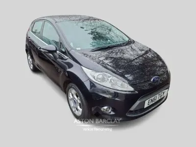 Usado Ford Fiesta Zetec 82 HP (60 kW) 2012 Preto Citadino