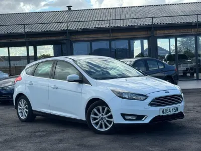 Usado Ford Focus Titanium 115 CV (84 kW) 2014 Blanco Utilitario