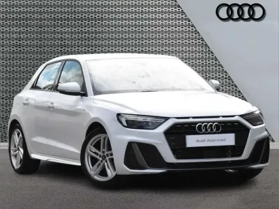 Käytetty Audi A1 S-Line 147 HP (108 kW) 2023 Valkoinen Katumaasturi