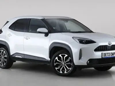 Used Toyota Yaris Cross Design 116 HP (85 kW) 2022 White SUV