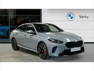 Usado BMW 220 M Sport 168 HP (123 kW) 2025 Cinzento Coupé