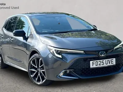 Used Toyota Corolla 140 HP (102 kW) 2025 Decuma grey Hatchback