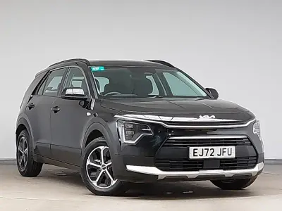 Gebraucht Kia Niro 139 PS (102 kW) 2023 Schwarz SUV