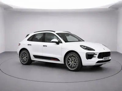 Used Porsche Macan Turbo 440 HP (323 kW) 2019 White SUV