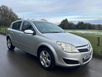 Silver Used 2008 Vauxhall Astra Hatchback | £1,150 (Fair price)