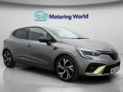 Usado Renault Clio V Engineered 145 HP (106 kW) 2023 Cinzento Citadino