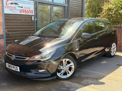 Used Vauxhall Astra SRi 150 HP (110 kW) 2019 Black Hatchback