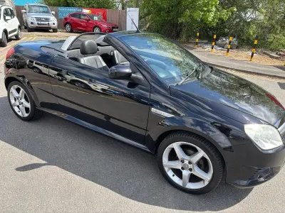 Used Vauxhall Tigra 125 HP (91 kW) 2008 Black Cabriolet