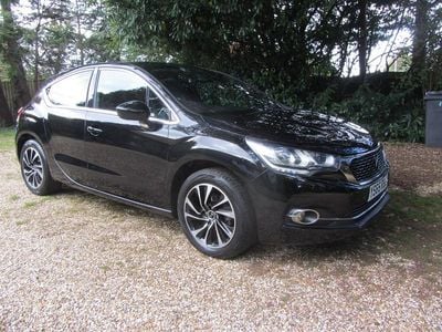 Glossy black Used 2015 DS Automobiles DS4 Elegance Hatchback | £4,995
