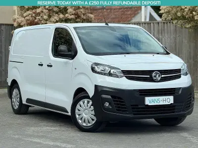 Used Vauxhall Vivaro 100 HP (73 kW) 2022 White MPV