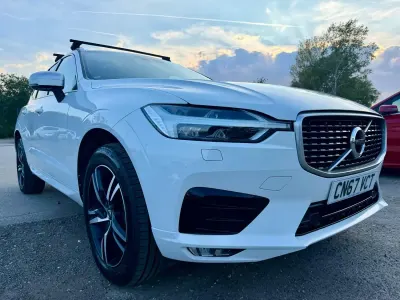 Used Volvo XC60 R-Design 254 HP (186 kW) 2017 White SUV