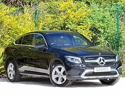 Usado Mercedes GLC220 Premium 170 CV (125 kW) 2019 Negro Coupe