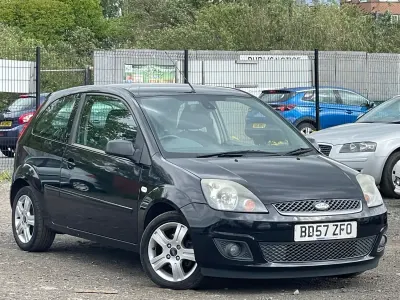 Używany Ford Fiesta Zetec 2008 Czarny Hatchback