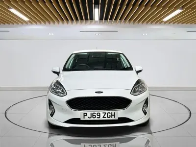 Second-hand Ford Fiesta Trend 85 CP (62 kW) 2019 Alb Hatchback