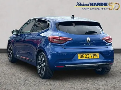 Used Renault Clio Techno 140 HP (102 kW) 2023 Blue Hatchback