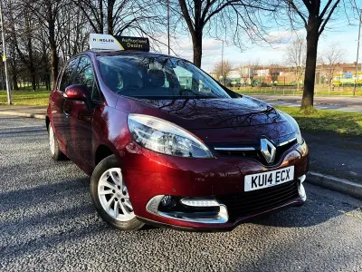 Used Renault Scénic III Dynamique 110 HP (80 kW) 2014 Red MPV