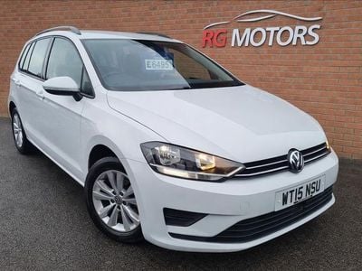 Used VW Golf Sportsvan SE 109 HP (80 kW) 2015 White MPV