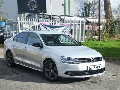 used VW Jetta 1.6 SE TDI BLUEMOTION TECHNOLOGY DSG 4d 104 BHP