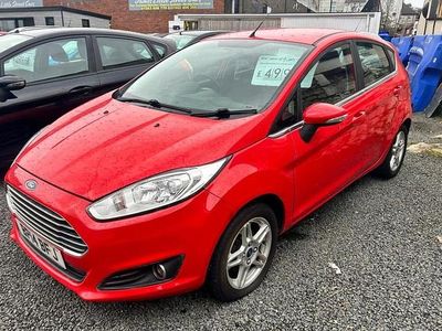 Used Ford Fiesta Zetec 75 HP (55 kW) 2014 Red Hatchback
