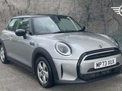 Used Mini Cooper Classic 134 HP (98 kW) 2024 Silver Hatchback