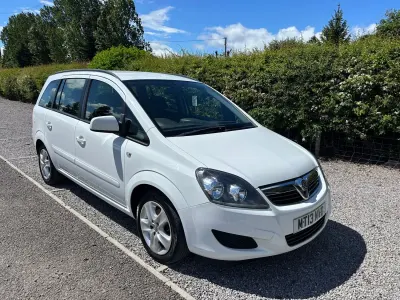 Used Vauxhall Zafira 115 HP (84 kW) 2013 White MPV