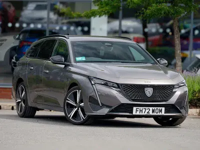 Used Peugeot 308 GTi 131 HP (96 kW) 2023 Grey Estate
