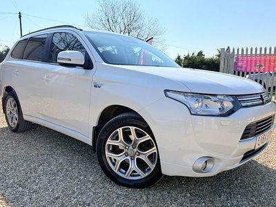 Used Mitsubishi Outlander P-HEV 121 HP (88 kW) 2015 Estate