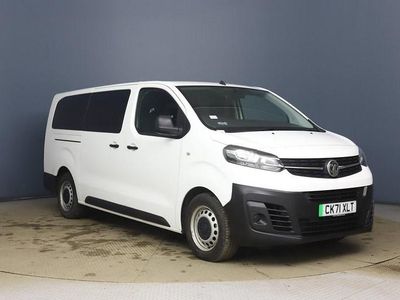 Second-hand Vauxhall Vivaro 100 kW (136 CP) 2021 Alb Monovolum