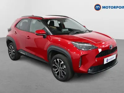 Second-hand Toyota Yaris Hybrid Design 2023 Roșu Hatchback