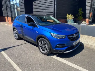 Second-hand Vauxhall Grandland X Sport 130 CP (95 kW) 2018 Albastru SUV